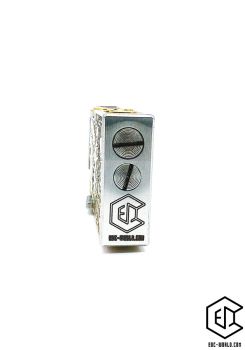 Benzin Feuerzeug handgefertigt Messing - Totenköpfe  "lighter brass skull"
