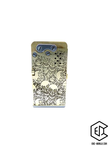 Benzin Feuerzeug handgefertigt Messing - Totenköpfe  "lighter brass skull"