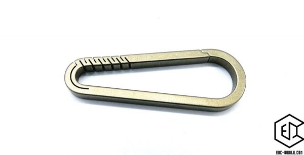 Karabiner Titan