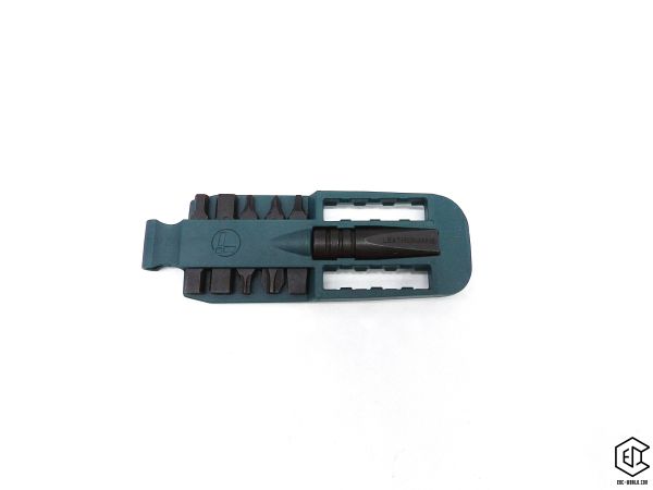 LEATHERMAN®: Bit Kit #3 Removable Bit Kit Driver grün-schwarz auf weißem Hintergrund
