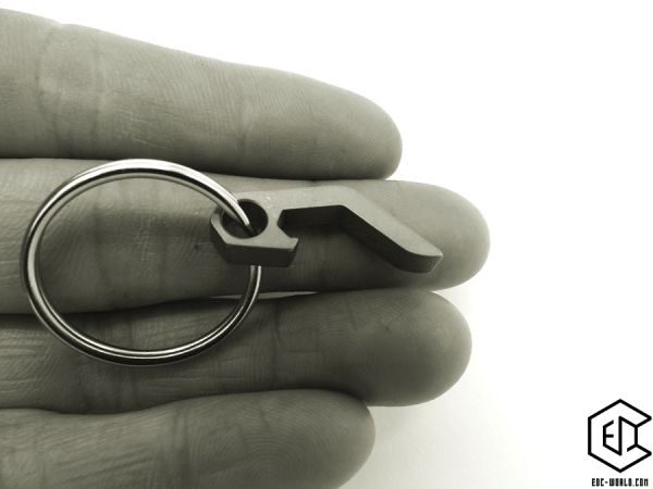 Titan-Axt-Schlüsselanhänger Mit Flaschenöffner – Multifunktional, 4,7 X 2,5 Cm, Robuste Titanlegierung, Als Geschenk