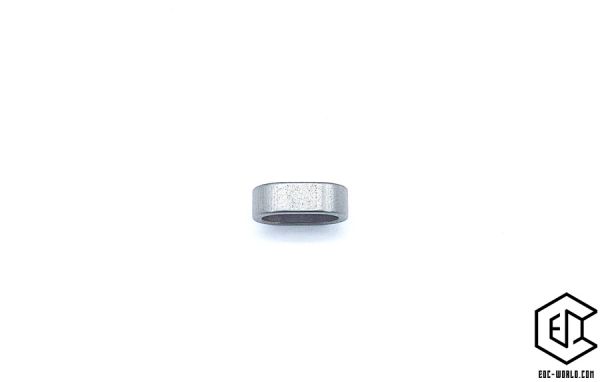 Öse oval Titan