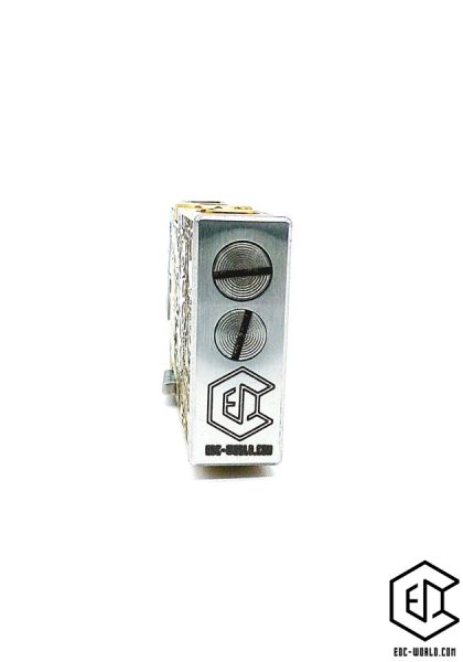 Benzin Feuerzeug handgefertigt Messing - Totenköpfe  "lighter brass skull"
